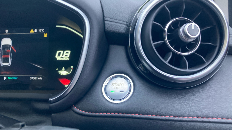 MG Hs 1.5 T-GDI Exclusive 5dr DCT Petrol Hatchback